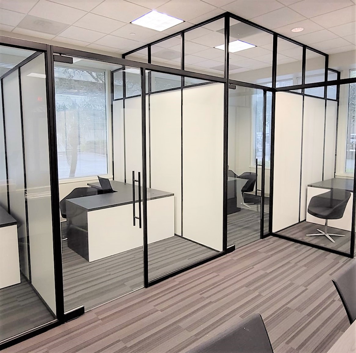 35-PIVOT-DOOR-BLACK-0