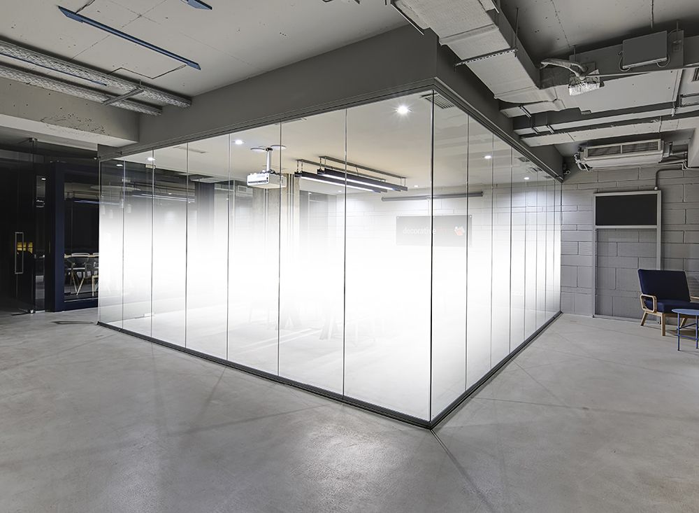 Dual Feather Gradient 72″ high